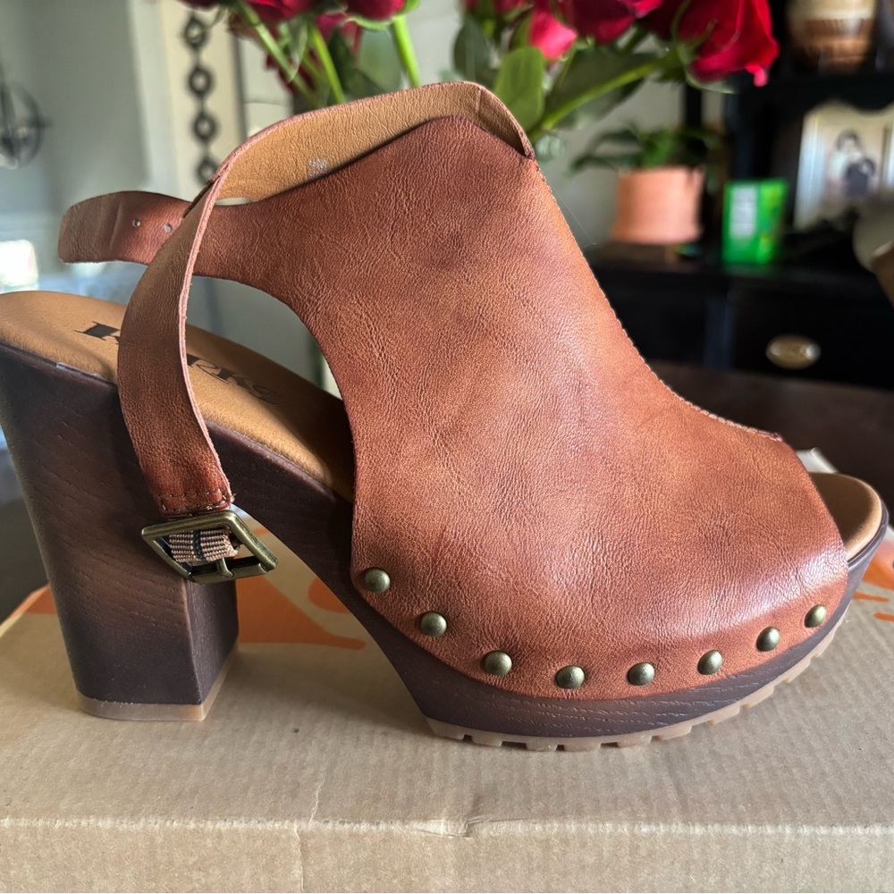 Ardene Brown Mules with Chunky Wooden Heel